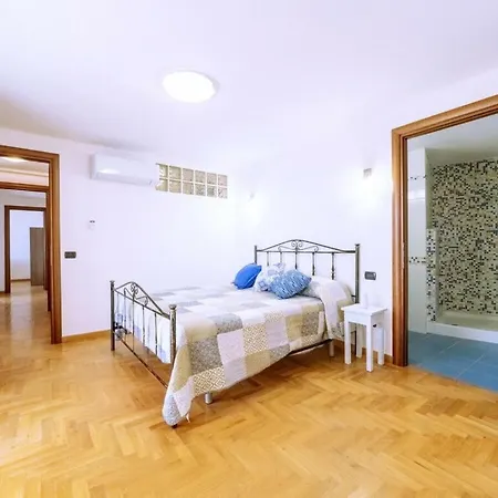 Azzurra, Quartu Sant'elena